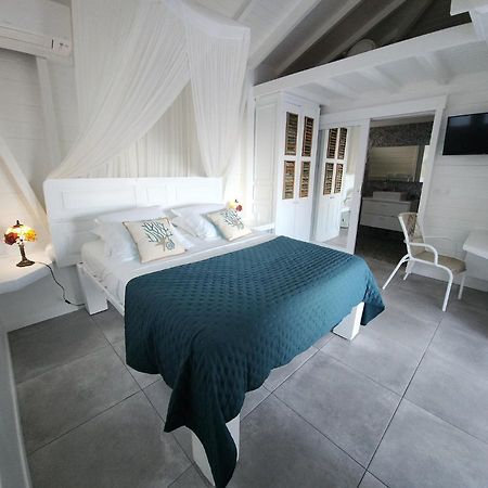 La petite Villa Terre-De-Haut Extérieur photo